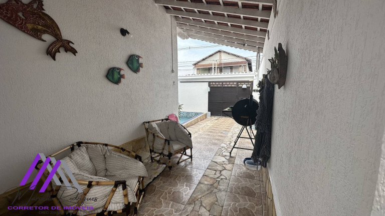 Imagem Casa com 3 Quartos à Venda, 130 m² em Vila Tupi - Praia Grande