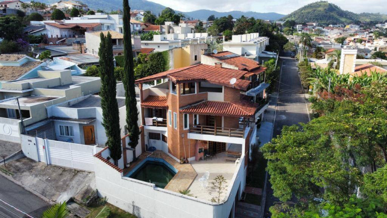 Imagem Casa com 3 Quartos à Venda, 220 m² em Jardim Das Flores - Atibaia Imagem Casa com 3 Quartos à Venda, 220 m² em Jardim Das Flores - Atibaia