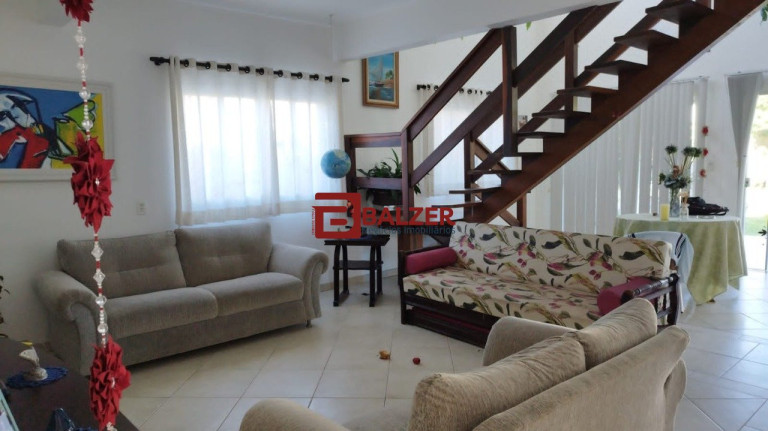 Imagem Casa com 4 Quartos à Venda, 261 m² em Pântano Do Sul - Florianópolis