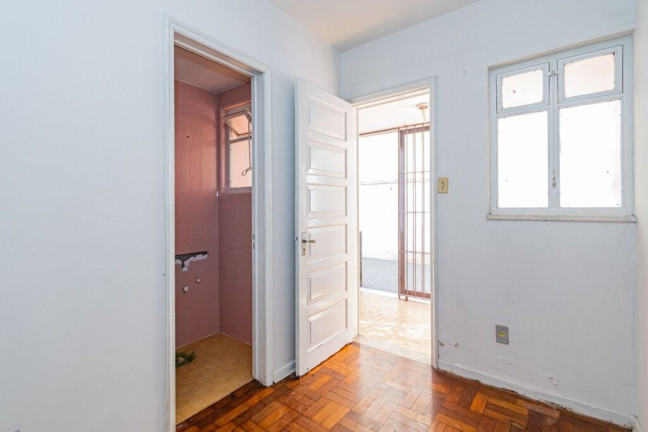 Imagem Imóvel com 3 Quartos à Venda, 105 m² em Menino Deus - Porto Alegre Imagem Imóvel com 3 Quartos à Venda, 105 m² em Menino Deus - Porto Alegre