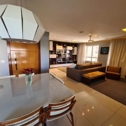 Imagem Apartamento com 4 Quartos à Venda, 242 m² em Jardim Goiás - Goiânia
