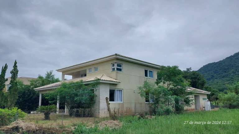 Casa com 4 Quartos à Venda, 1 m² em Centro - Maricá