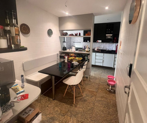 Imagem Imóvel com 3 Quartos à Venda, 210 m² em Barra Da Tijuca - Rio De Janeiro Imagem Imóvel com 3 Quartos à Venda, 210 m² em Barra Da Tijuca - Rio De Janeiro