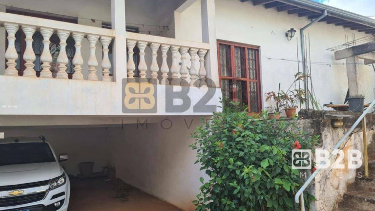 Imagem Casa com 3 Quartos à Venda, 300 m² em Jardim Estoril Iv - Bauru Imagem Casa com 3 Quartos à Venda, 300 m² em Jardim Estoril Iv - Bauru