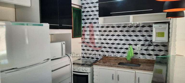 Imagem Imóvel com 1 Quarto à Venda, 50 m² em Peró - Cabo Frio Imagem Imóvel com 1 Quarto à Venda, 50 m² em Peró - Cabo Frio