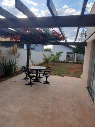 Imagem Casa com 3 Quartos à Venda, em Bauru Imagem Casa com 3 Quartos à Venda, em Bauru