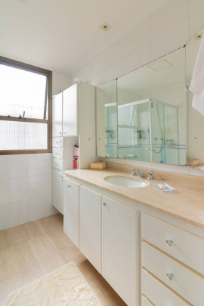 Apartamento com 6 Quartos à Venda, 170 m² em Moema - São Paulo