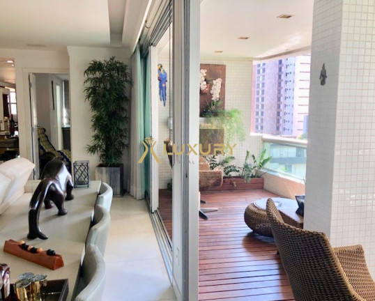 Imagem Imóvel com 3 Quartos à Venda, 182 m² em Lourdes - Belo Horizonte Imagem Imóvel com 3 Quartos à Venda, 182 m² em Lourdes - Belo Horizonte