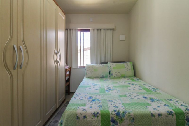 Imagem Casa com 7 Quartos à Venda,  em Nonoai - Porto Alegre