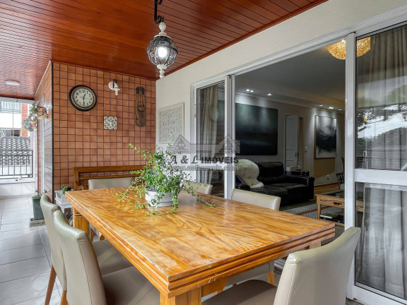 Imagem Apartamento com 3 Quartos à Venda, 150 m² em Capivari - Campos Do Jordão Imagem Apartamento com 3 Quartos à Venda, 150 m² em Capivari - Campos Do Jordão