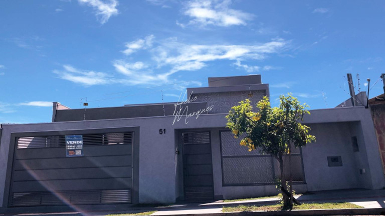Casa com 3 Quartos à Venda, 183 m² em Tiradentes - Campo Grande