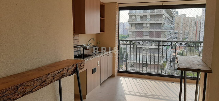 Apartamento com 3 Quartos para Alugar, 191 m² em Vila Nova Conceição - São Paulo