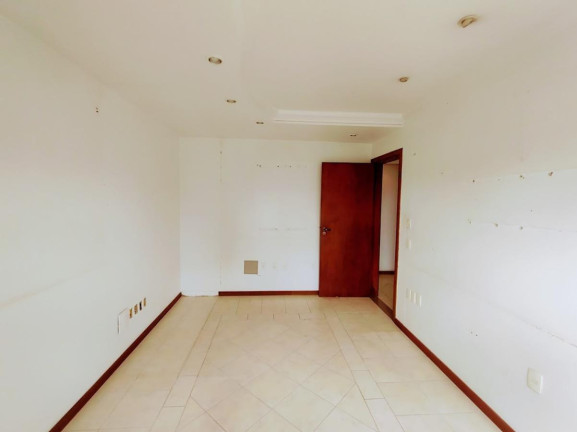 Imagem Cobertura com 4 Quartos à Venda, 389 m² em Centro - Joinville