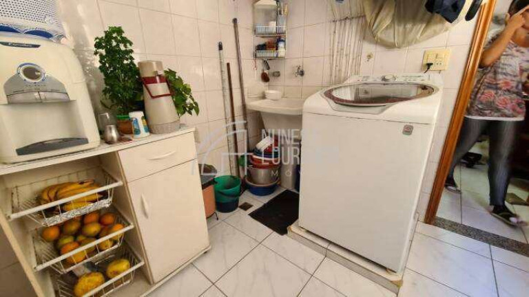 Imagem Casa com 4 Quartos à Venda, 337 m² em Embaré - Santos Imagem Casa com 4 Quartos à Venda, 337 m² em Embaré - Santos