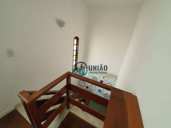 Imagem Casa com 4 Quartos à Venda, 110 m² em São Francisco - Niterói Imagem Casa com 4 Quartos à Venda, 110 m² em São Francisco - Niterói
