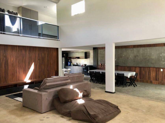 Imagem Casa com 2 Quartos à Venda, 1.000 m² em Canedos - Atibaia