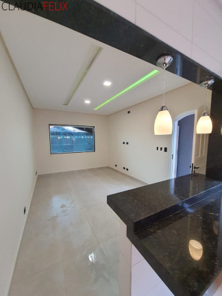 Imagem Casa com 2 Quartos à Venda, 74 m² em Caiçara - Praia Grande Imagem Casa com 2 Quartos à Venda, 74 m² em Caiçara - Praia Grande