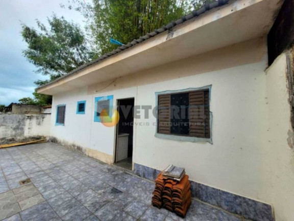 Imagem Casa com 4 Quartos à Venda, 164 m²