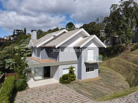 Imagem Casa com 4 Quartos à Venda, 350 m² em Região Do Alto Do Capivari - Campos Do Jordão Imagem Casa com 4 Quartos à Venda, 350 m² em Região Do Alto Do Capivari - Campos Do Jordão