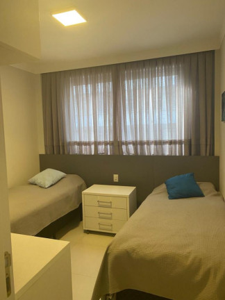 Imagem Apartamento com 2 Quartos à Venda, 60 m² em Centro - Balneário Camboriú