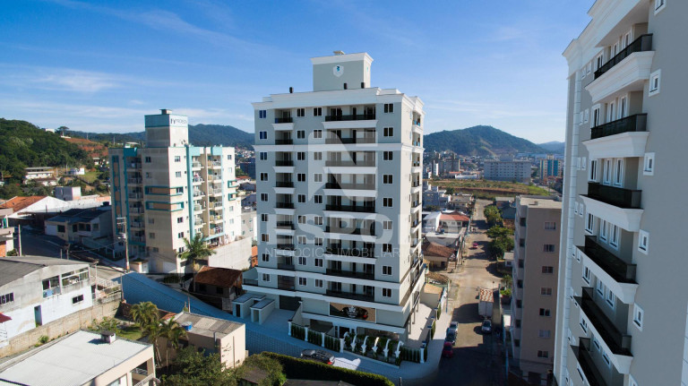 Imagem Apartamento com 1 Quarto à Venda, 63 m² em Tabuleiro - Camboriu Imagem Apartamento com 1 Quarto à Venda, 63 m² em Tabuleiro - Camboriu