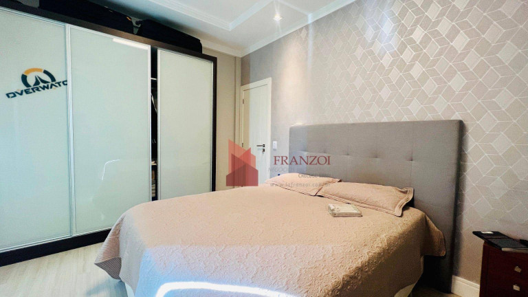 Imagem Casa com 4 Quartos à Venda, 381 m² em Vila Operária - Itajaí Imagem Casa com 4 Quartos à Venda, 381 m² em Vila Operária - Itajaí