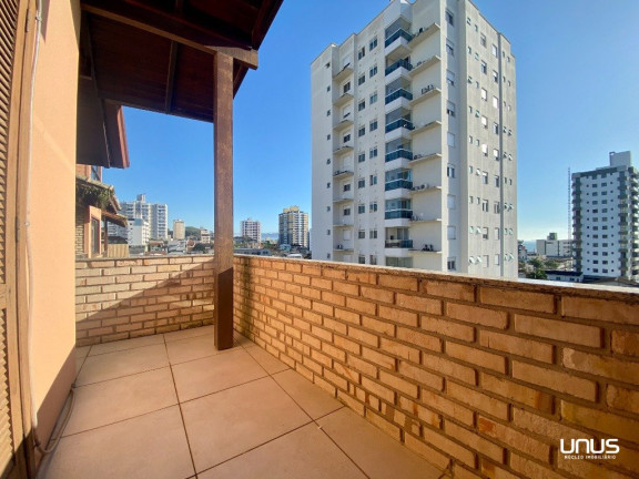 Imagem Casa com 5 Quartos à Venda, 320 m² em Barreiros - São José