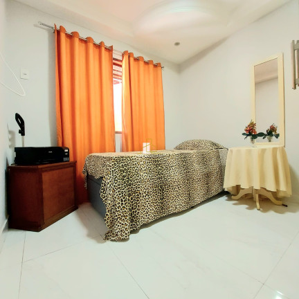 Imagem Casa com 3 Quartos à Venda, 248 m² em Parque Residencial Laranjeiras - Serra