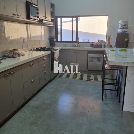 Imagem Casa com 3 Quartos à Venda, 450 m² em Perímetro Urbano - Mirassol