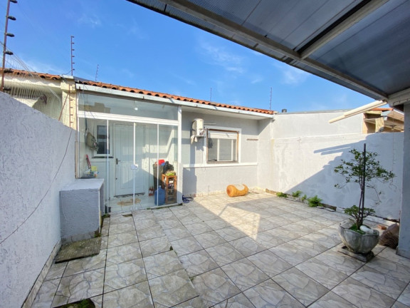 Imagem Casa com 2 Quartos à Venda, 51 m² em Hípica - Porto Alegre Imagem Casa com 2 Quartos à Venda, 51 m² em Hípica - Porto Alegre