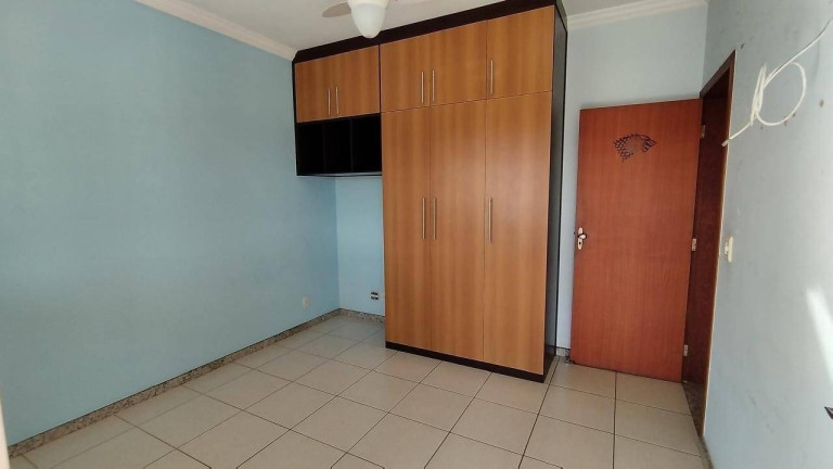 Imagem Casa com 5 Quartos à Venda, 360 m² em João Pinheiro - Belo Horizonte