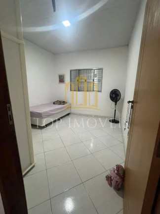 Imagem Casa com 2 Quartos à Venda, 175 m² em Jardim Imperial - São José Dos Campos Imagem Casa com 2 Quartos à Venda, 175 m² em Jardim Imperial - São José Dos Campos