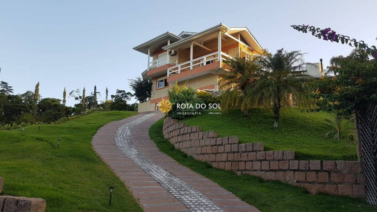 Imagem Casa de Condomínio com 4 Quartos à Venda, 323 m² em Centro - Bombinhas Imagem Casa de Condomínio com 4 Quartos à Venda, 323 m² em Centro - Bombinhas