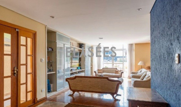 Imagem Sobrado com 4 Quartos à Venda, 554 m² em Morumbi - São Paulo Imagem Sobrado com 4 Quartos à Venda, 554 m² em Morumbi - São Paulo