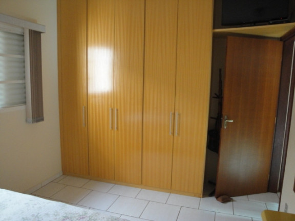 Imagem Casa com 2 Quartos à Venda, 200 m² em Jardim Vânia Maria - Bauru Imagem Casa com 2 Quartos à Venda, 200 m² em Jardim Vânia Maria - Bauru