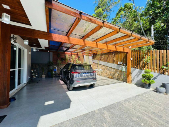 Imagem Casa com 3 Quartos à Venda, 364 m² em Pedra Branca - Palhoça Imagem Casa com 3 Quartos à Venda, 364 m² em Pedra Branca - Palhoça