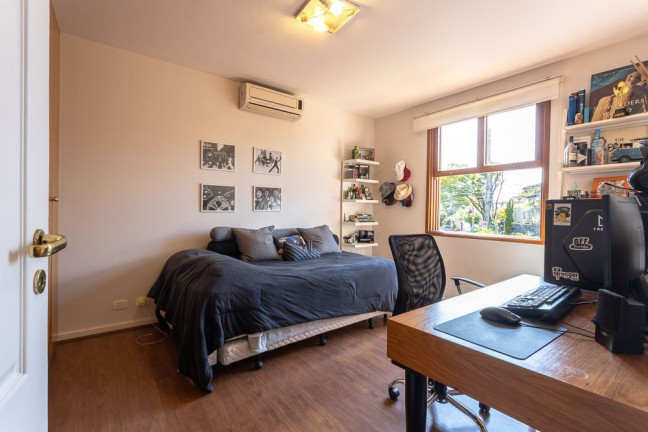 Imagem Casa com 4 Quartos à Venda, em Jardim Leonor - São Paulo Imagem Casa com 4 Quartos à Venda, em Jardim Leonor - São Paulo