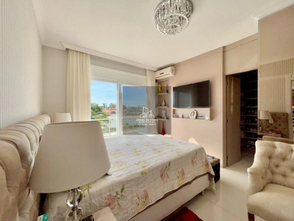 Imagem Apartamento com 6 Quartos à Venda, em Zona Nova - Capão Da Canoa Imagem Apartamento com 6 Quartos à Venda, em Zona Nova - Capão Da Canoa