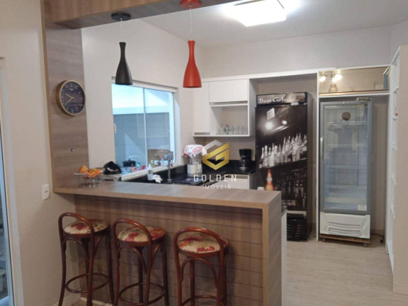 Imagem Sobrado com 3 Quartos à Venda, 180 m² em Centro - Balneário Camboriú Imagem Sobrado com 3 Quartos à Venda, 180 m² em Centro - Balneário Camboriú