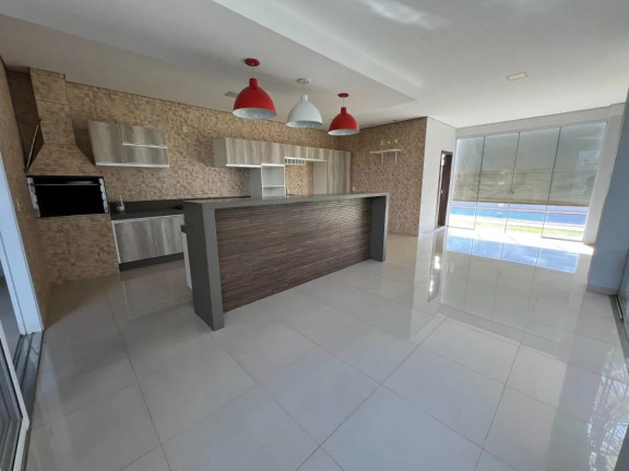 Imagem Casa com 3 Quartos à Venda, 238 m² em Setor Industrial - Sinop Imagem Casa com 3 Quartos à Venda, 238 m² em Setor Industrial - Sinop