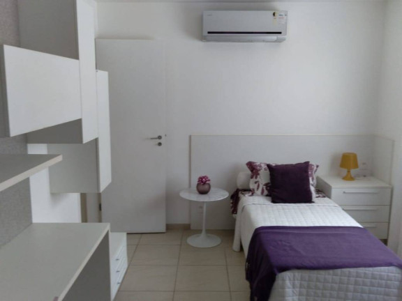 Imagem Casa com 4 Quartos à Venda, em Edson Queiroz - Fortaleza Imagem Casa com 4 Quartos à Venda, em Edson Queiroz - Fortaleza