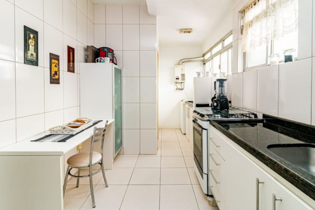 Imagem Imóvel com 3 Quartos à Venda, 100 m² em Menino Deus - Porto Alegre Imagem Imóvel com 3 Quartos à Venda, 100 m² em Menino Deus - Porto Alegre