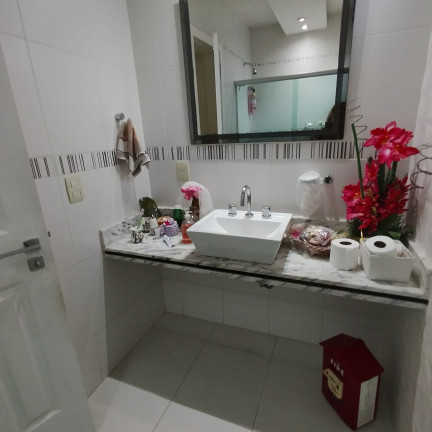 Imagem Casa com 4 Quartos à Venda, 200 m² em Maria Paula - Niterói Imagem Casa com 4 Quartos à Venda, 200 m² em Maria Paula - Niterói