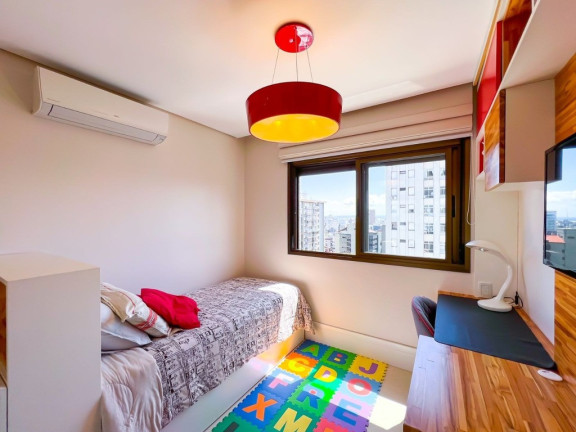 Imagem Apartamento com 3 Quartos à Venda, 160 m² em Moinhos De Vento - Porto Alegre Imagem Apartamento com 3 Quartos à Venda, 160 m² em Moinhos De Vento - Porto Alegre