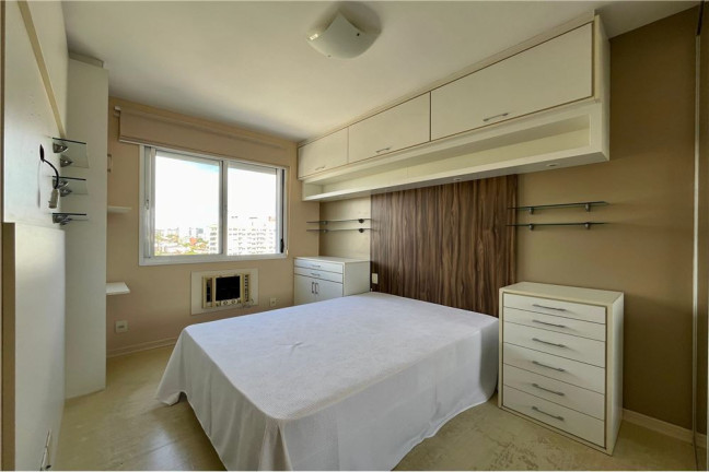 Imagem Apartamento com 2 Quartos à Venda, 60 m² em Cristo Redentor - Porto Alegre Imagem Apartamento com 2 Quartos à Venda, 60 m² em Cristo Redentor - Porto Alegre