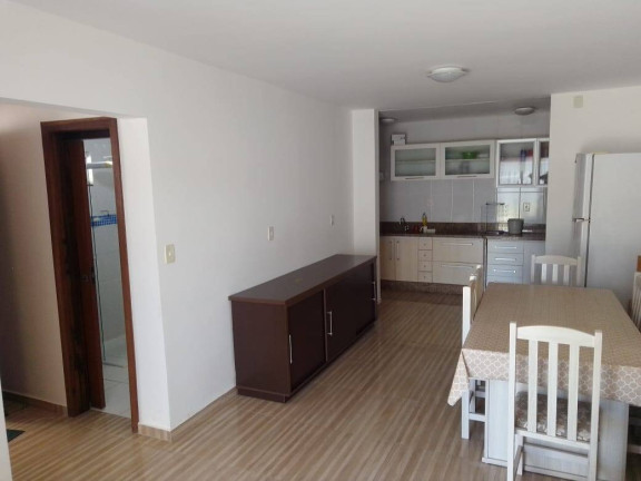 Imagem Casa com 4 Quartos à Venda, 240 m² em Balneário Piçarras Imagem Casa com 4 Quartos à Venda, 240 m² em Balneário Piçarras