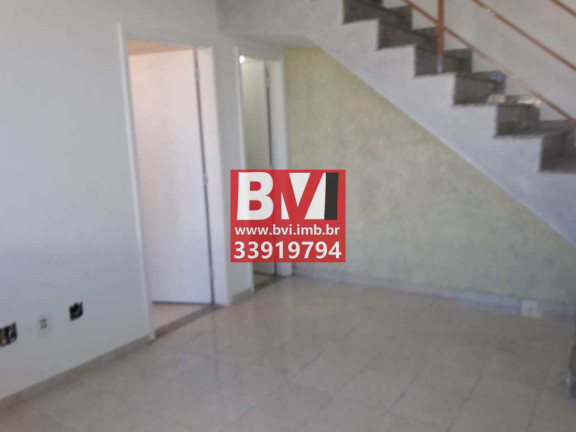 Imagem Casa com 2 Quartos à Venda, 56 m² em Irajá - Rio De Janeiro