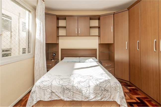 Imagem Imóvel com 2 Quartos à Venda, em Vila Ipiranga - Porto Alegre Imagem Imóvel com 2 Quartos à Venda, em Vila Ipiranga - Porto Alegre