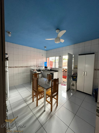 Imagem Casa com 2 Quartos à Venda, 260 m² em 29 - Itanhaém