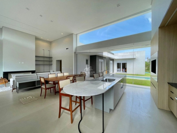 Imagem Casa com 4 Quartos à Venda, 168 m² em Centro - Capão Da Canoa Imagem Casa com 4 Quartos à Venda, 168 m² em Centro - Capão Da Canoa